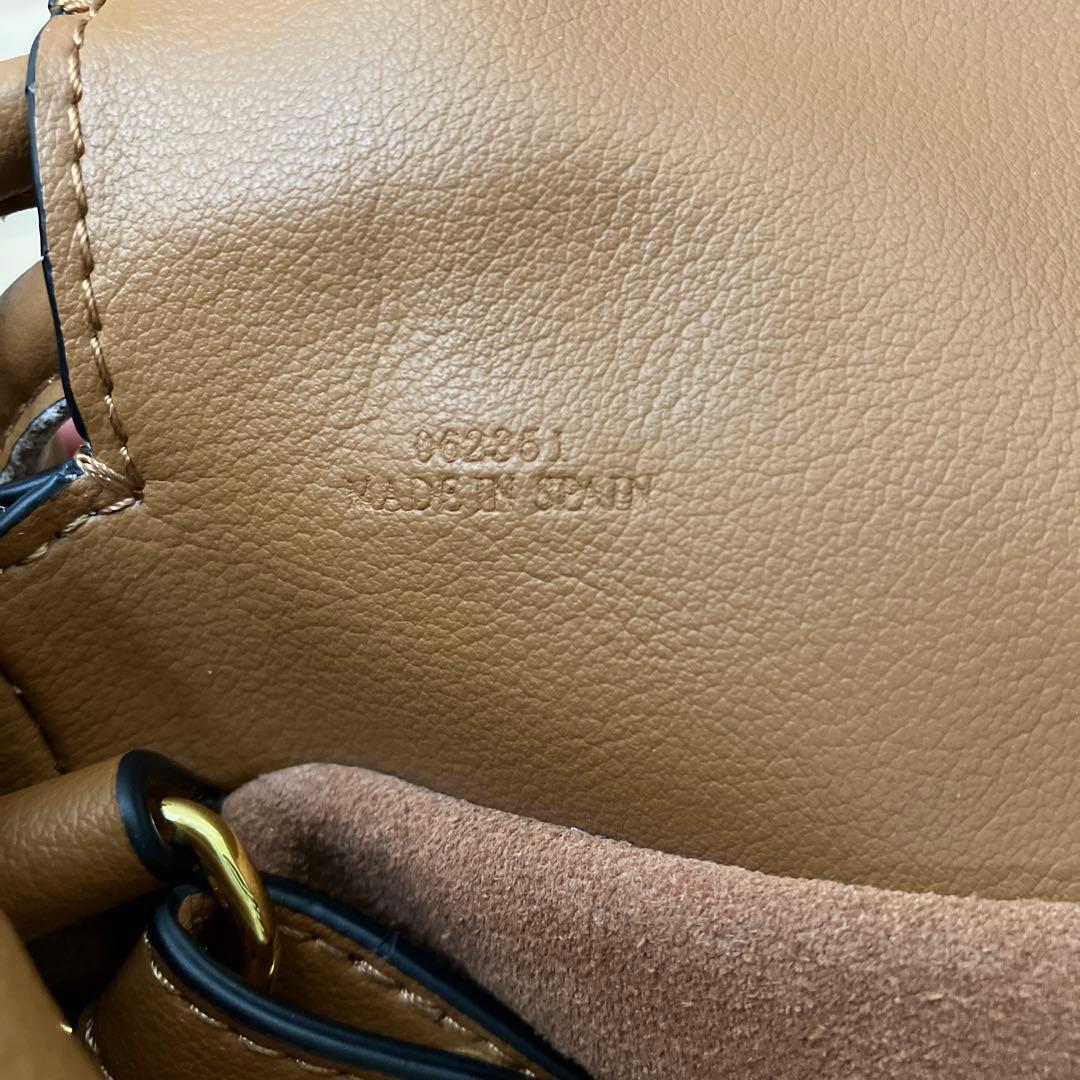 LOEWE フラメンコクラッチ ミディアム ウォームデザート