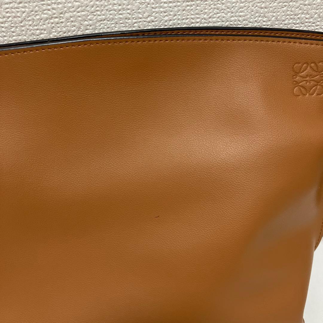 LOEWE フラメンコクラッチ ミディアム ウォームデザート