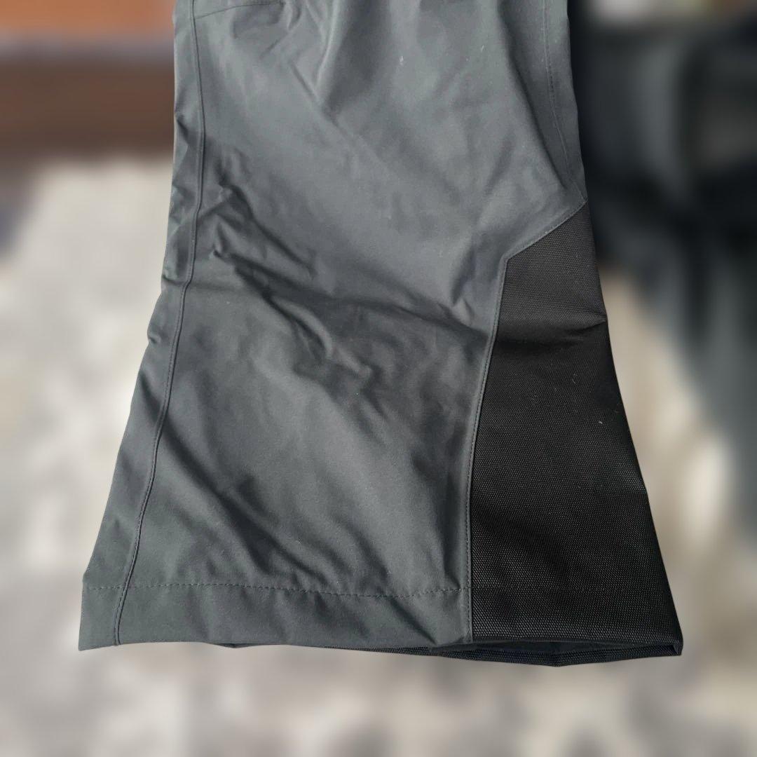 モンベル　パウダーステップパンツ メンズMサイズ 黒色