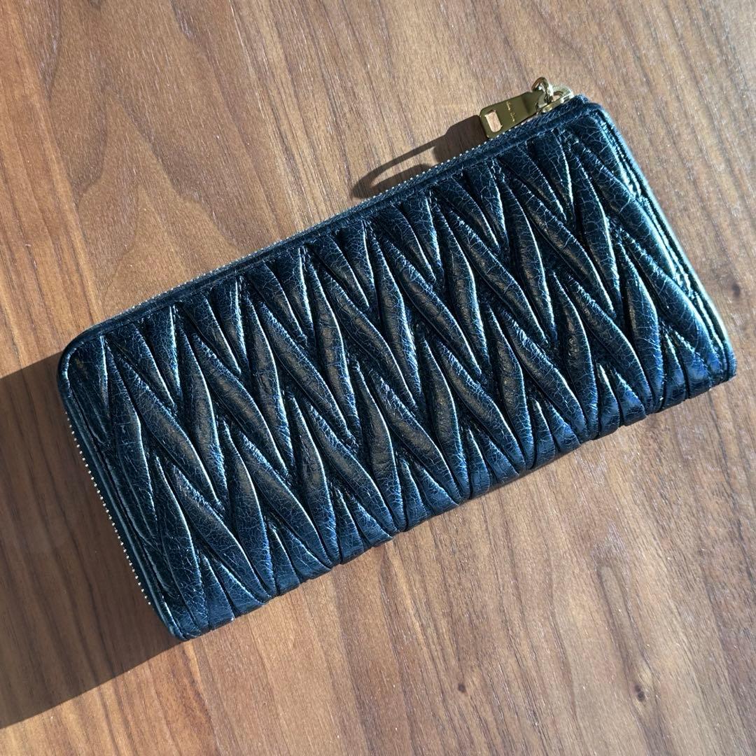 miumiu 長財布