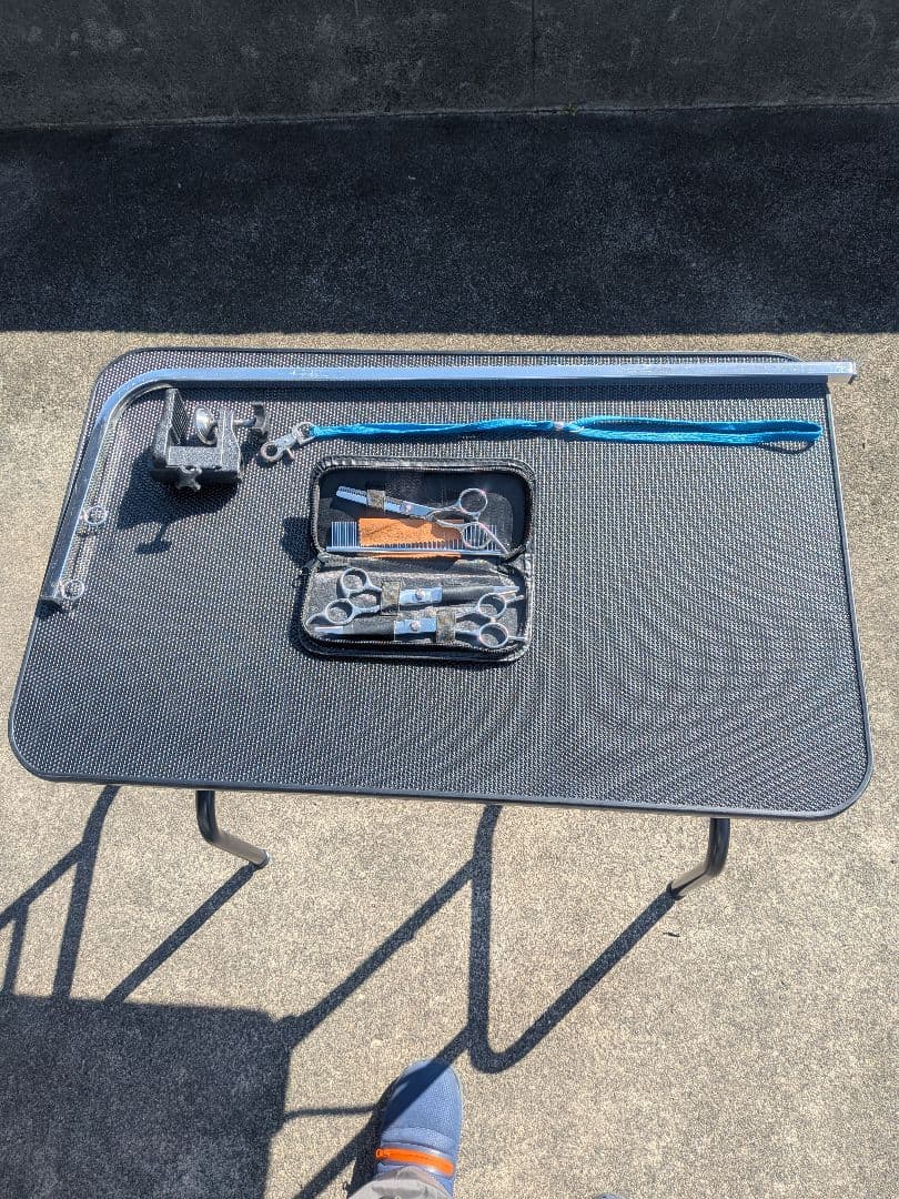 トリミングテーブル