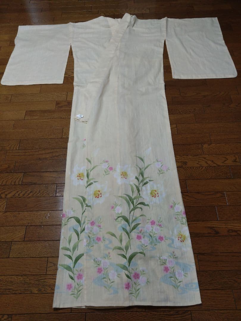 期間限定価格　KEITA MARUYAMA ユリ 芝桜 花柄 浴衣 クリーム色