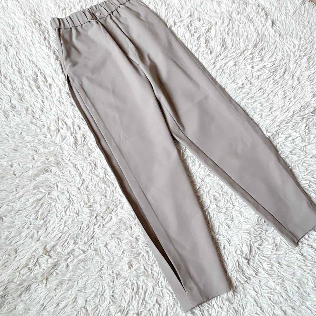 美品　HYKE ハイク　ストレッチイージーテーパードパンツ サイドデザイン