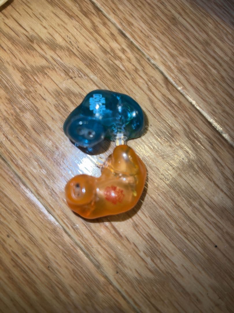 Ultimate Ears　イヤホン　UE 18 pro　ケース・ケーブル付