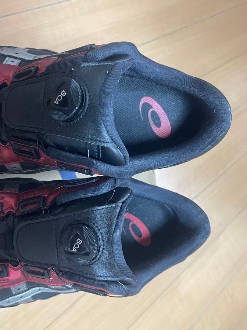 asics(アシックス) WINJOB 安全靴 黒/赤CP306限定カラー