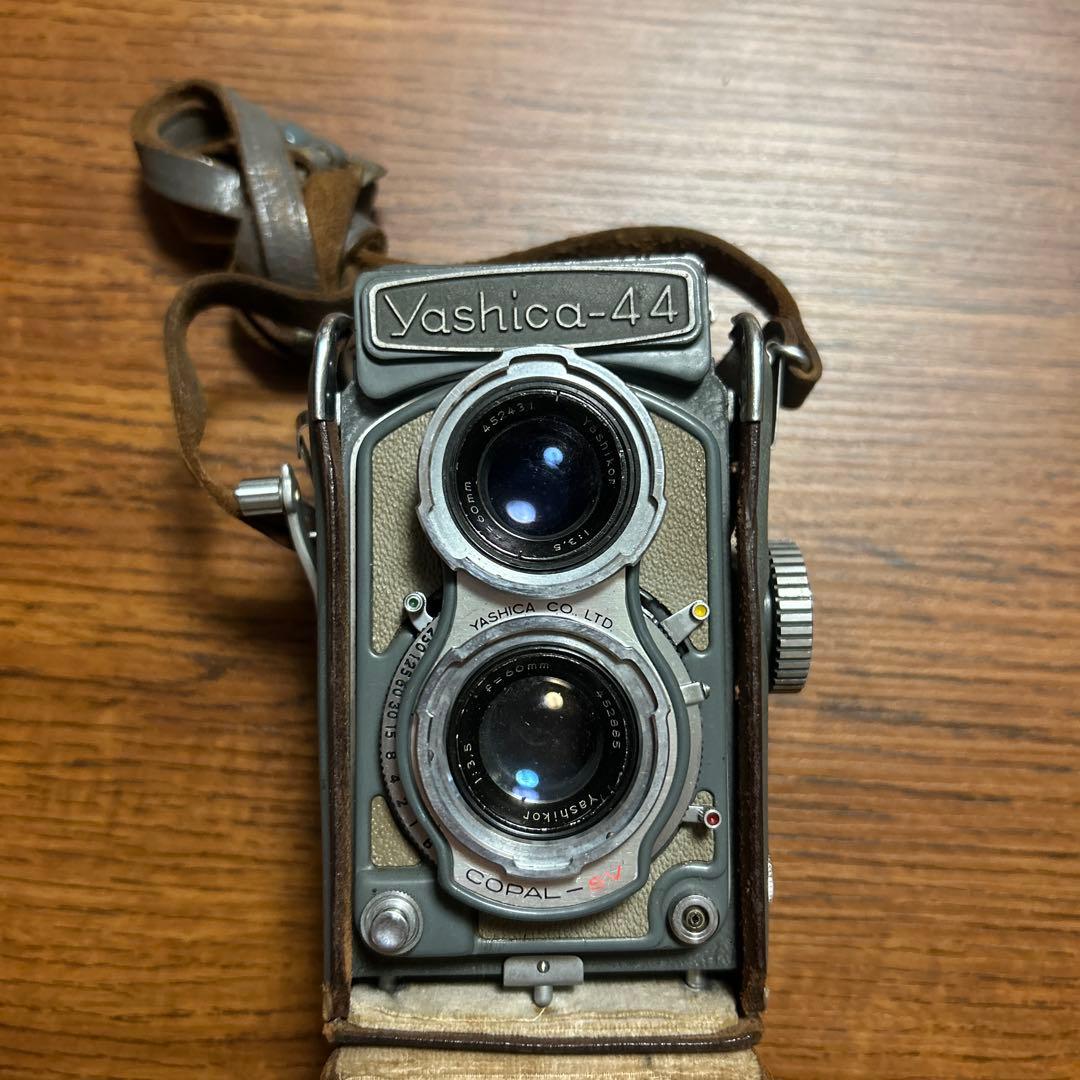 yashica 44 二眼レフカメラ 60mm f3.5