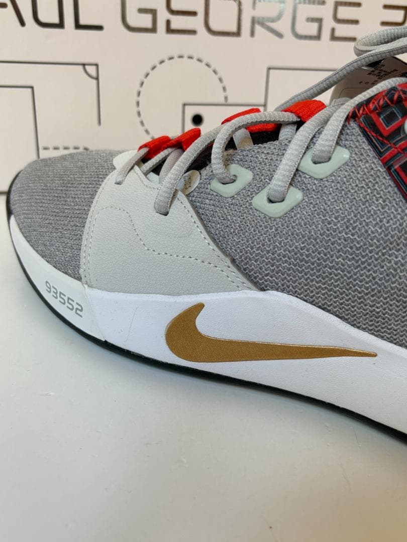 ☆NIKE☆ PG3 Paul e 3 バスケットボールシューズ