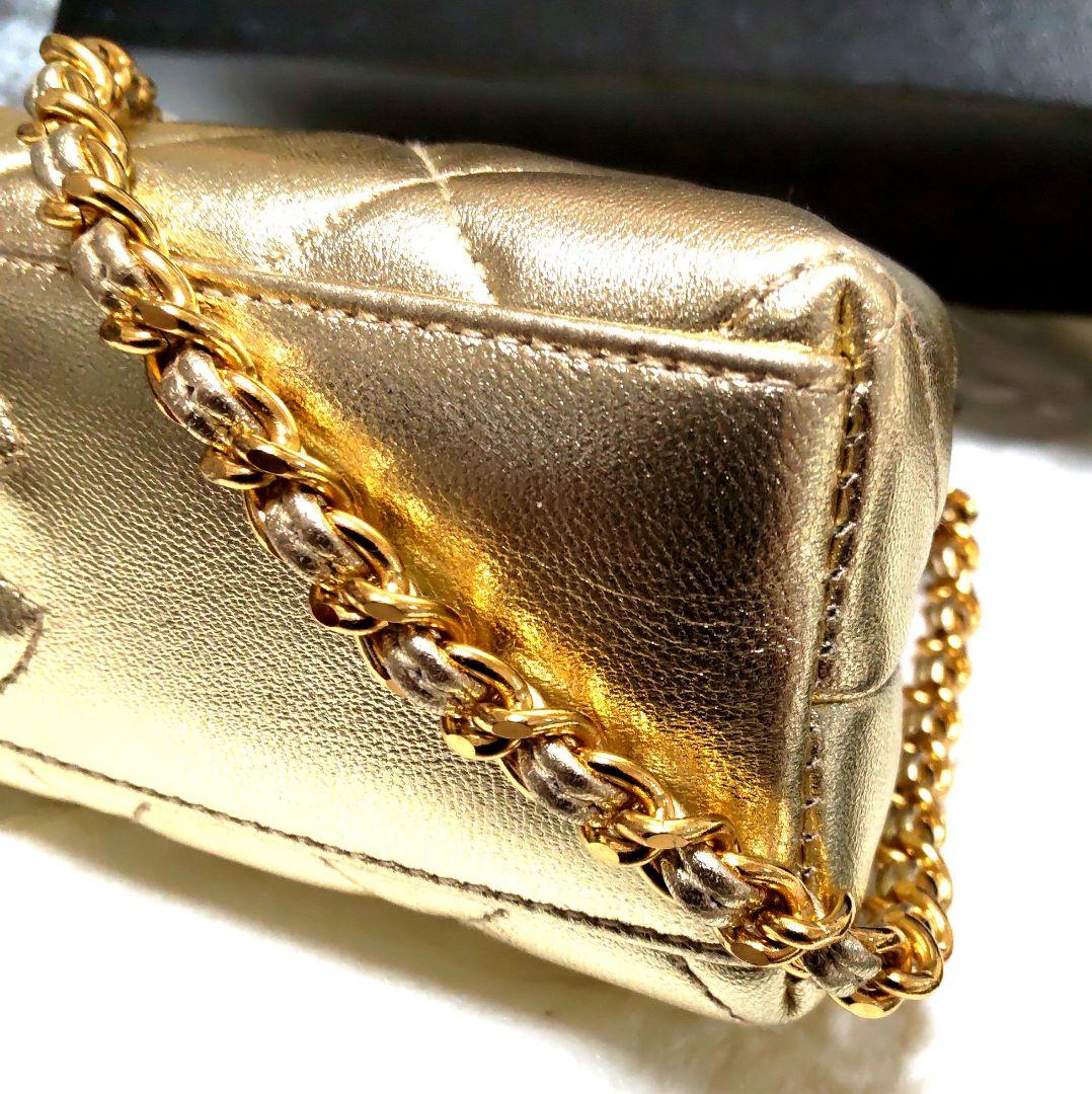 シャネル マトラッセ ラムスキン チェーンショルダーバッグ がま口 ゴールド
