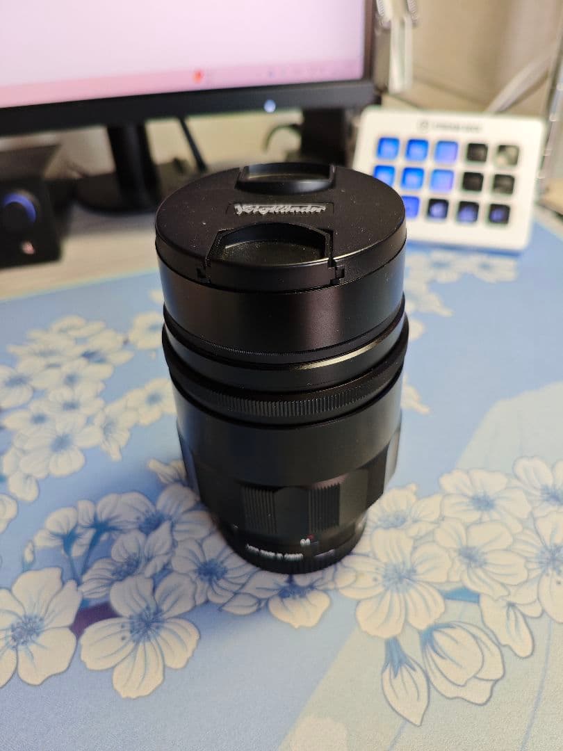 Voigtlander APO-LANTHAR 65mmF2 Eマウント