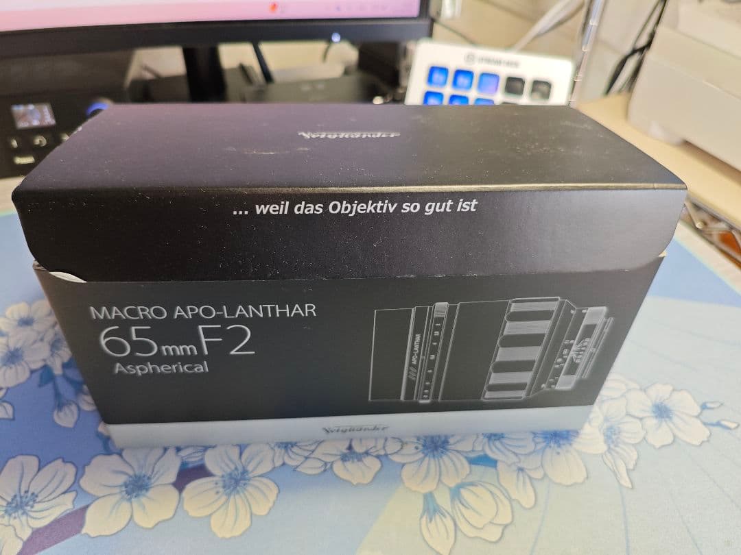 Voigtlander APO-LANTHAR 65mmF2 Eマウント
