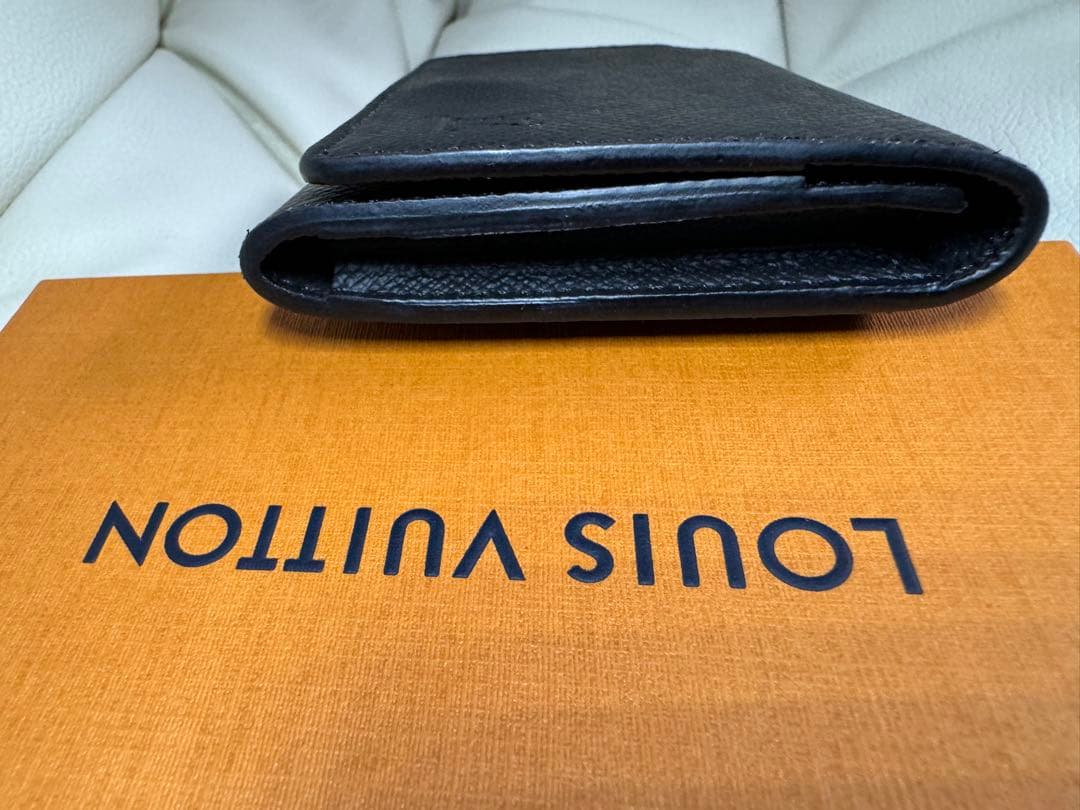 LOUIS VUITTON タイガ名刺入れ