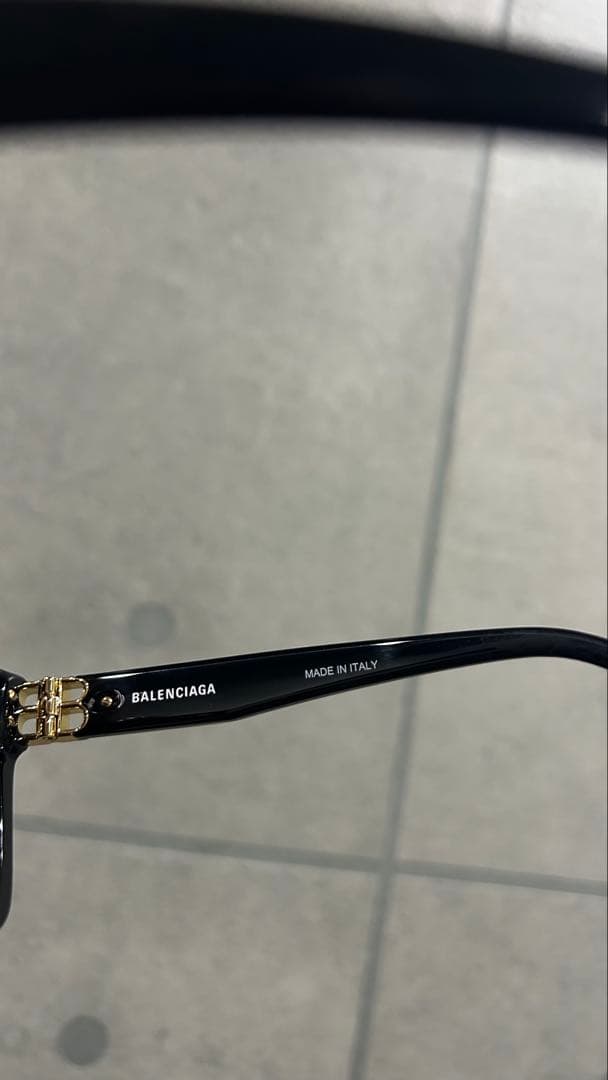大丸札幌　BALENCIAGA 購入ブラック サングラス ケース付き
