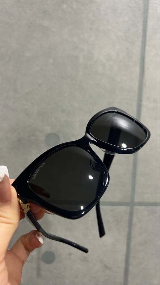 大丸札幌　BALENCIAGA 購入ブラック サングラス ケース付き