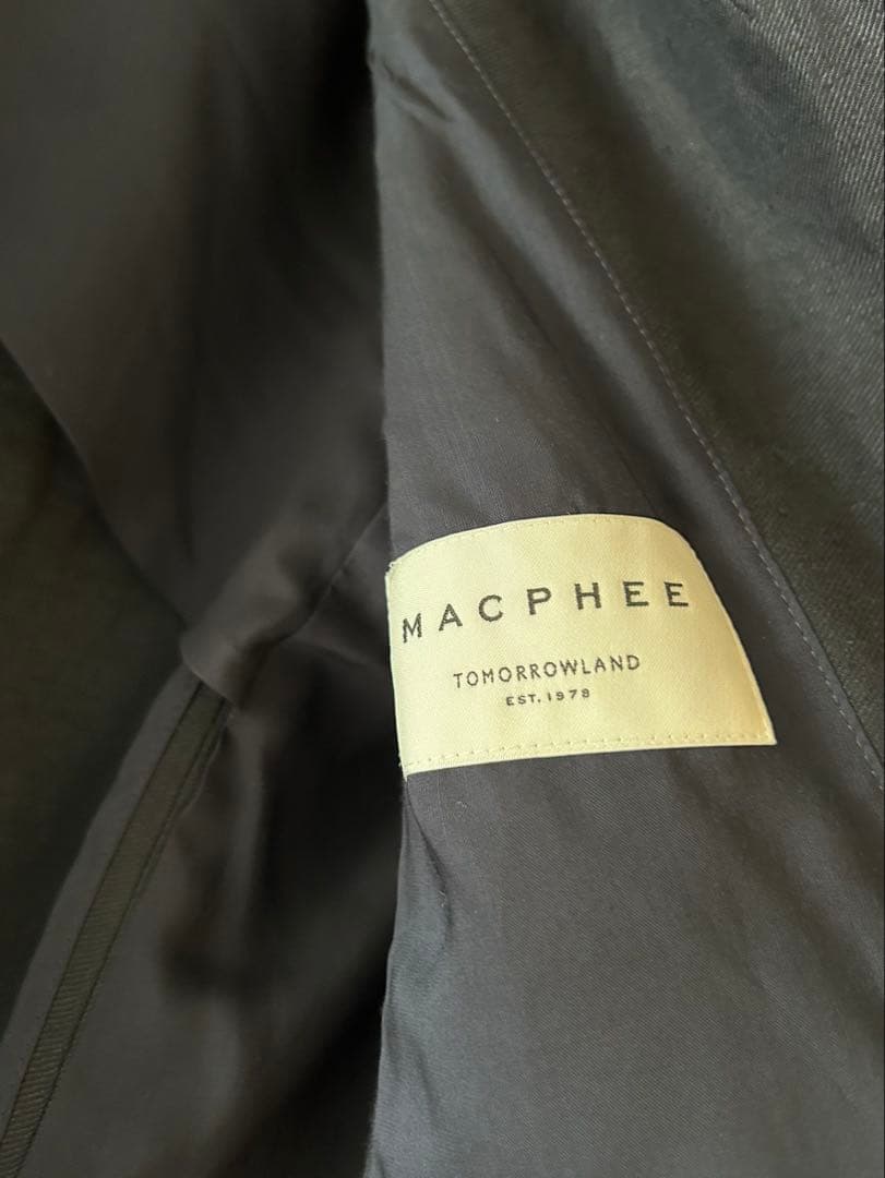 美品未着用に近いTOMORROWLAND MACPHEE ダブルブレストブレザー