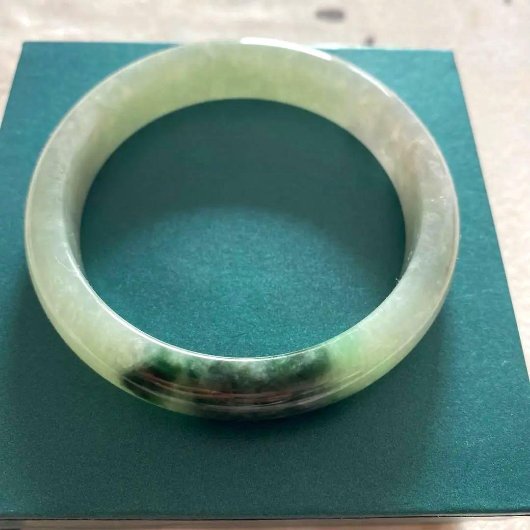 （赤字処分）ミャンマー産 飘花A貨 翡翠バングル本翡翠保証 鑑定書付き‼️