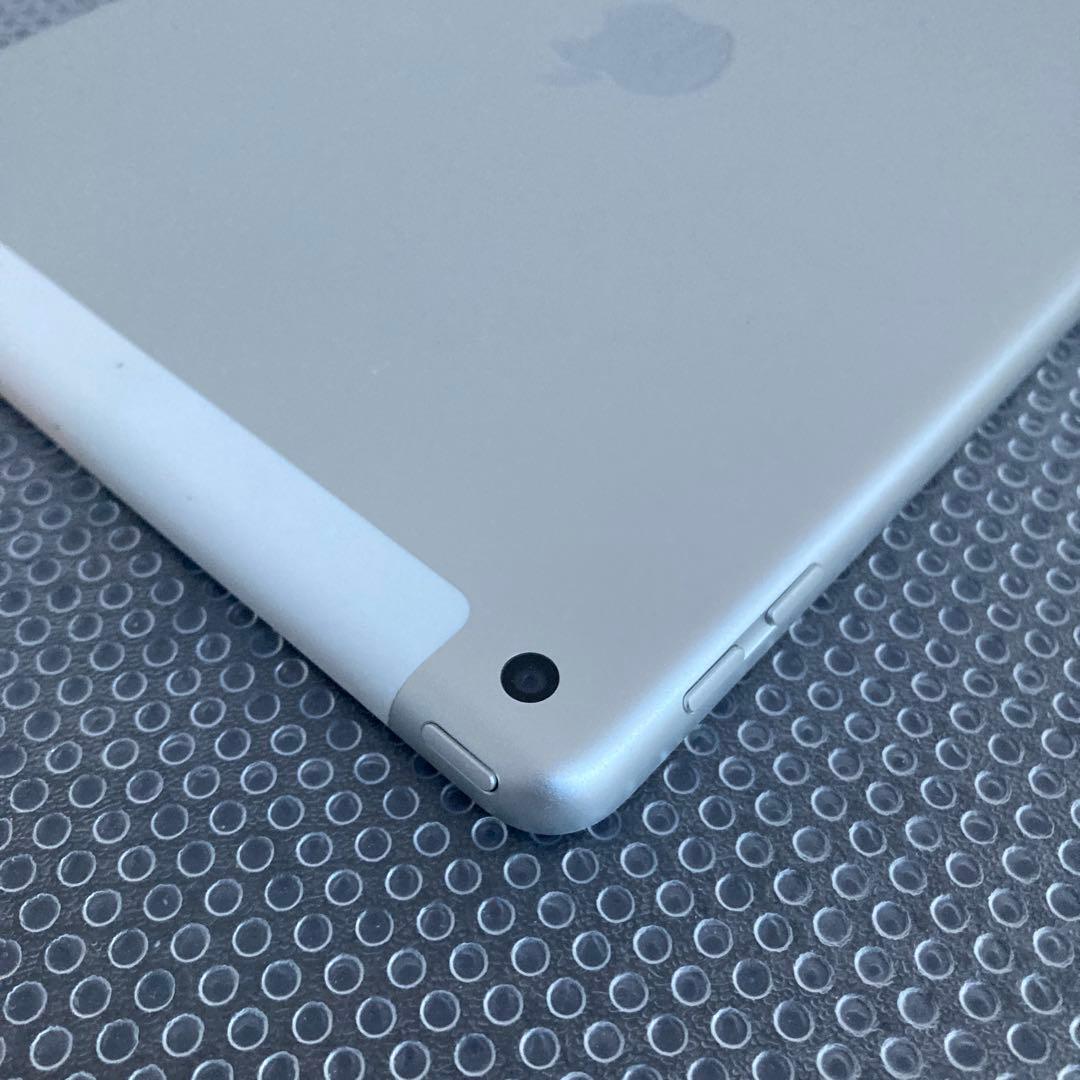 828【早い者勝ち】美品☆iPad5 第5世代 32GB SIMフリー☆