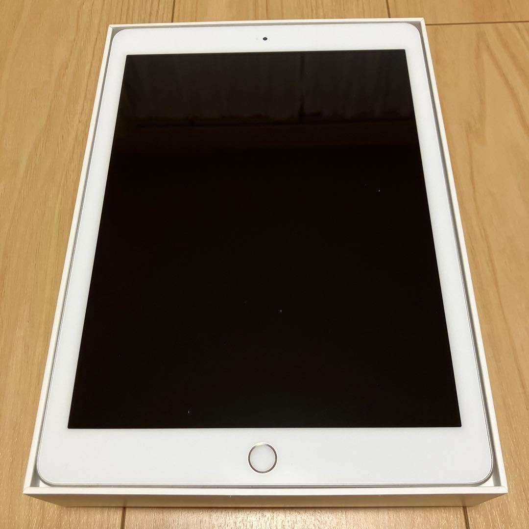 iPad 第6世代 Wi-Fiモデル 32GB ※箱無しなら500円値引