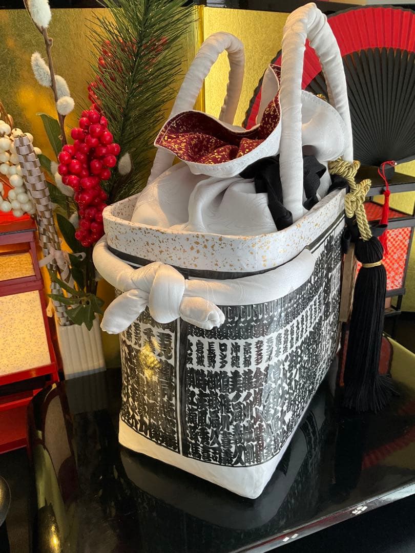 一閑張り　大相撲　相撲番付表　和風　黒白文様　かごバッグ