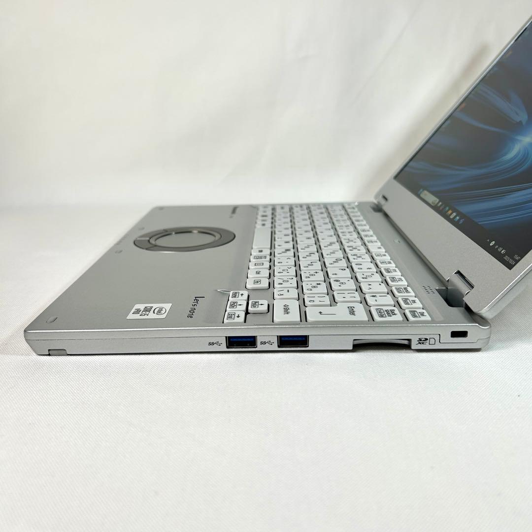 超美品 Panasonic Let's note QV9 LTE 16GB i5