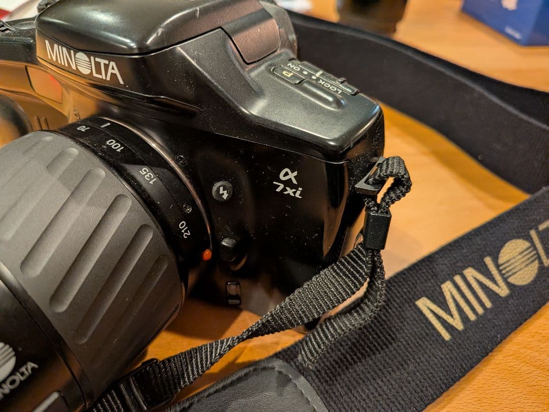 MINOLTA α 7xi フィルムカメラレンズ2本セット