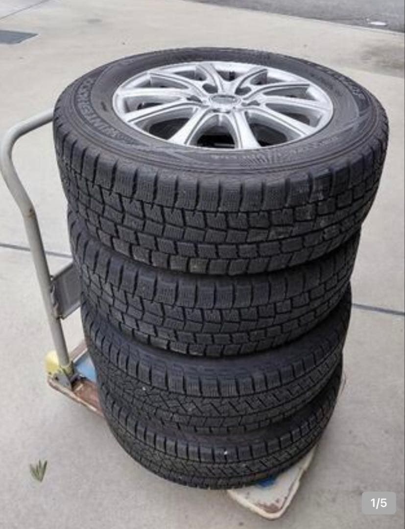 スタッドレスタイヤ15x6J ホイールセット 114.3