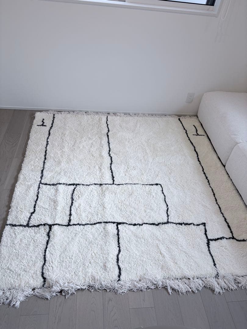 【新品】ベニオワレン風のラグ　W 185 × D 185 × H 2.5