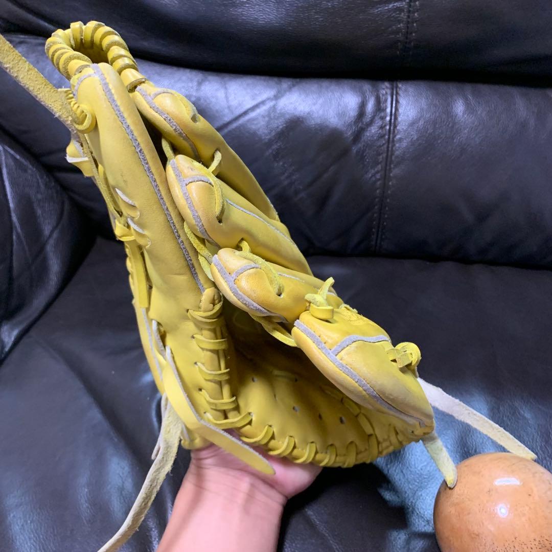 アンダーアーマー 軟式投手用グローブ