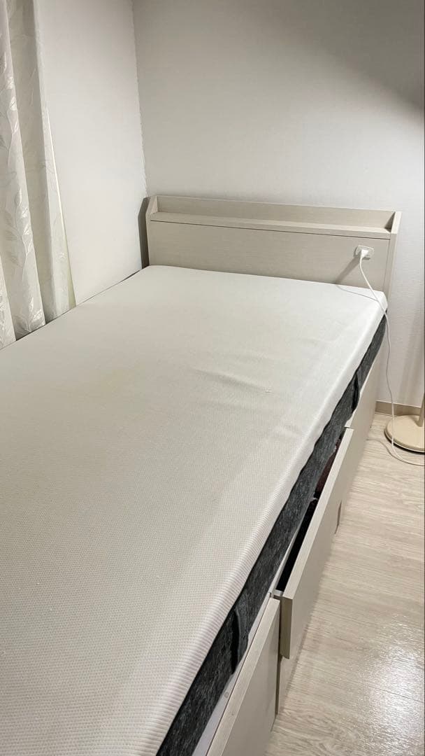 ベッドフレーム　マットレス　シングル