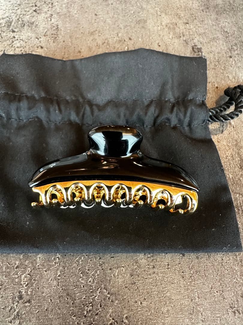 acca ヘアクリップ ブラック ゴールド