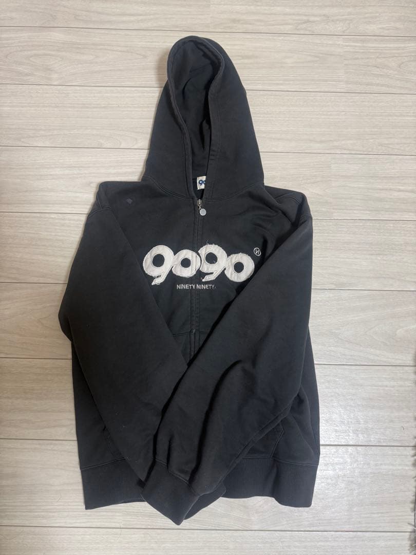 9090 ブラックパーカー フード付き