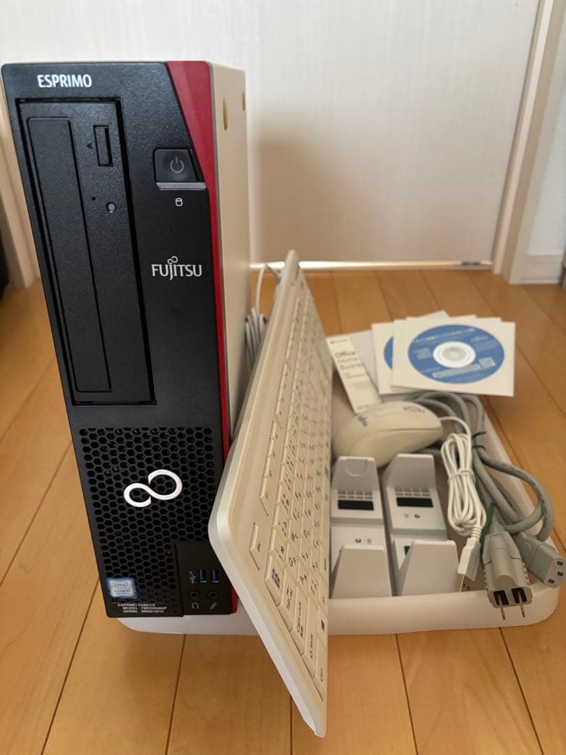 FUJITSU ESPRIMO D588/CX office（プロダクトキー付）