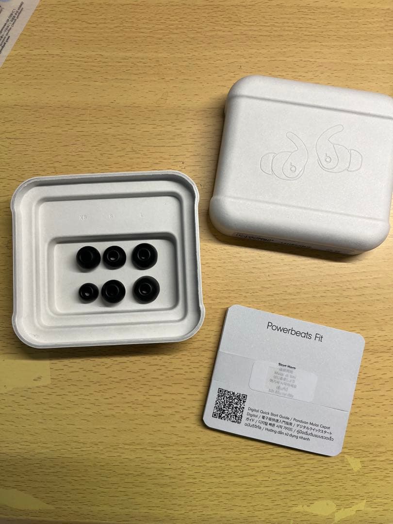 powerbeats fit ブラック