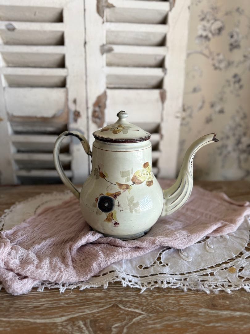 フランスアンティークハンドペイントティーポット型花柄ホーローポット