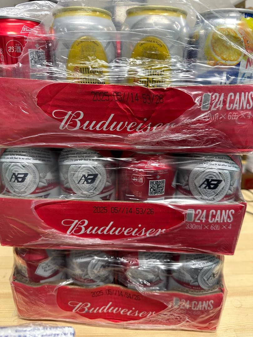 送料込み！　バドワイザー　budweiser 330ml×69 缶ビール