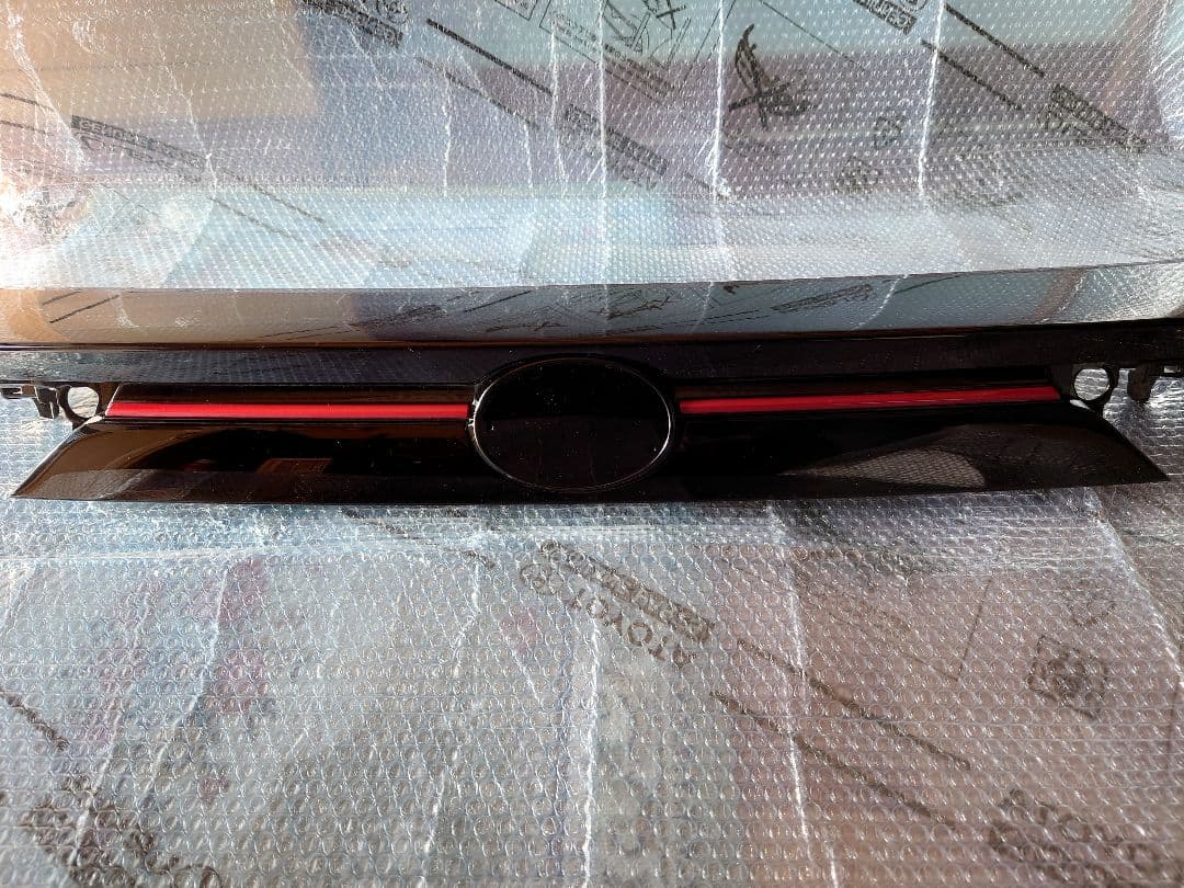 ハリアー60後期 バックドアガーニッシュ