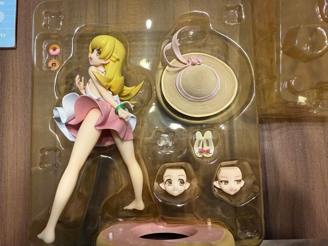 偽物語 忍野忍 1/8 完成品フィギュア アルター