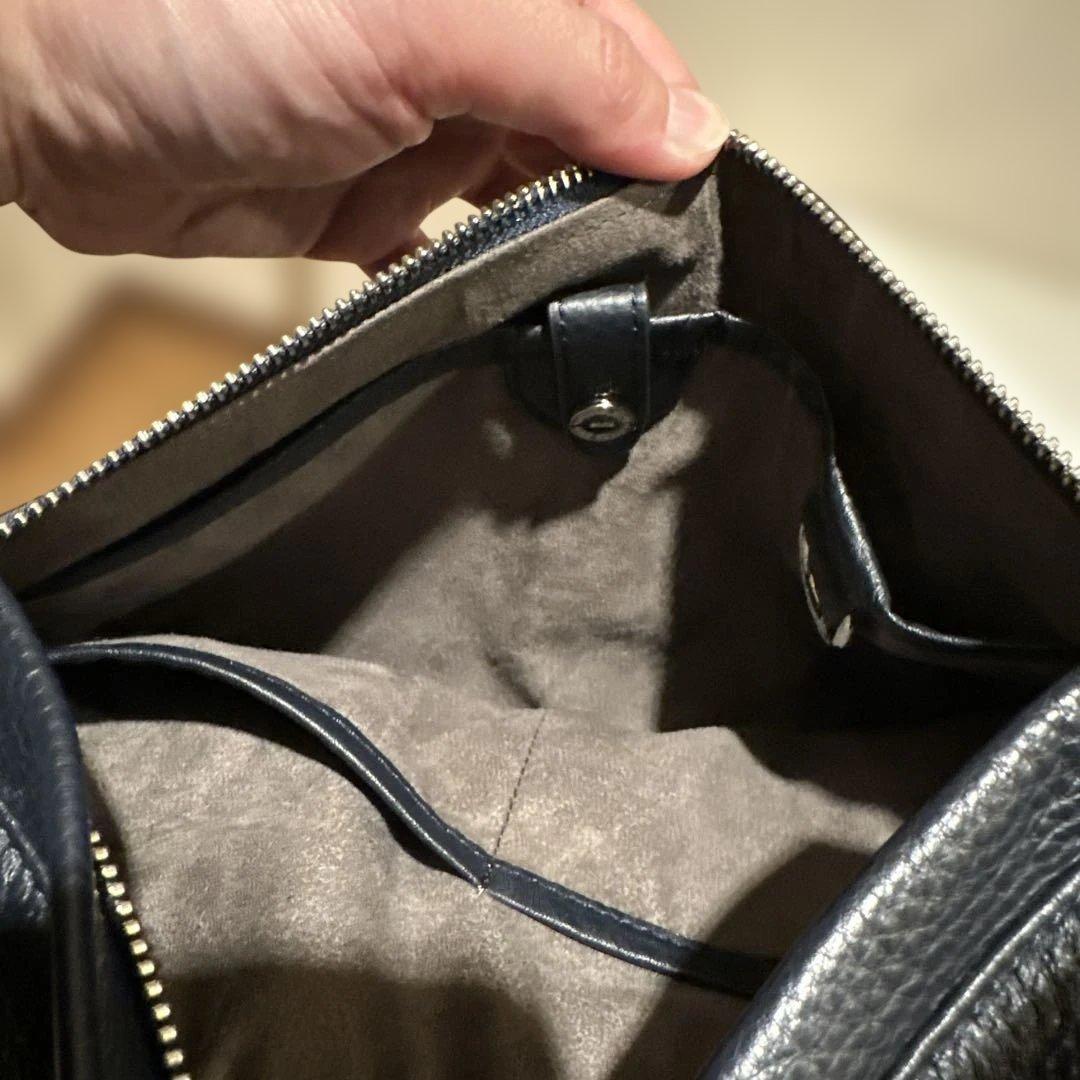 PELLE MORBIDA ペッレ モルビダ　ショルダーバッグ