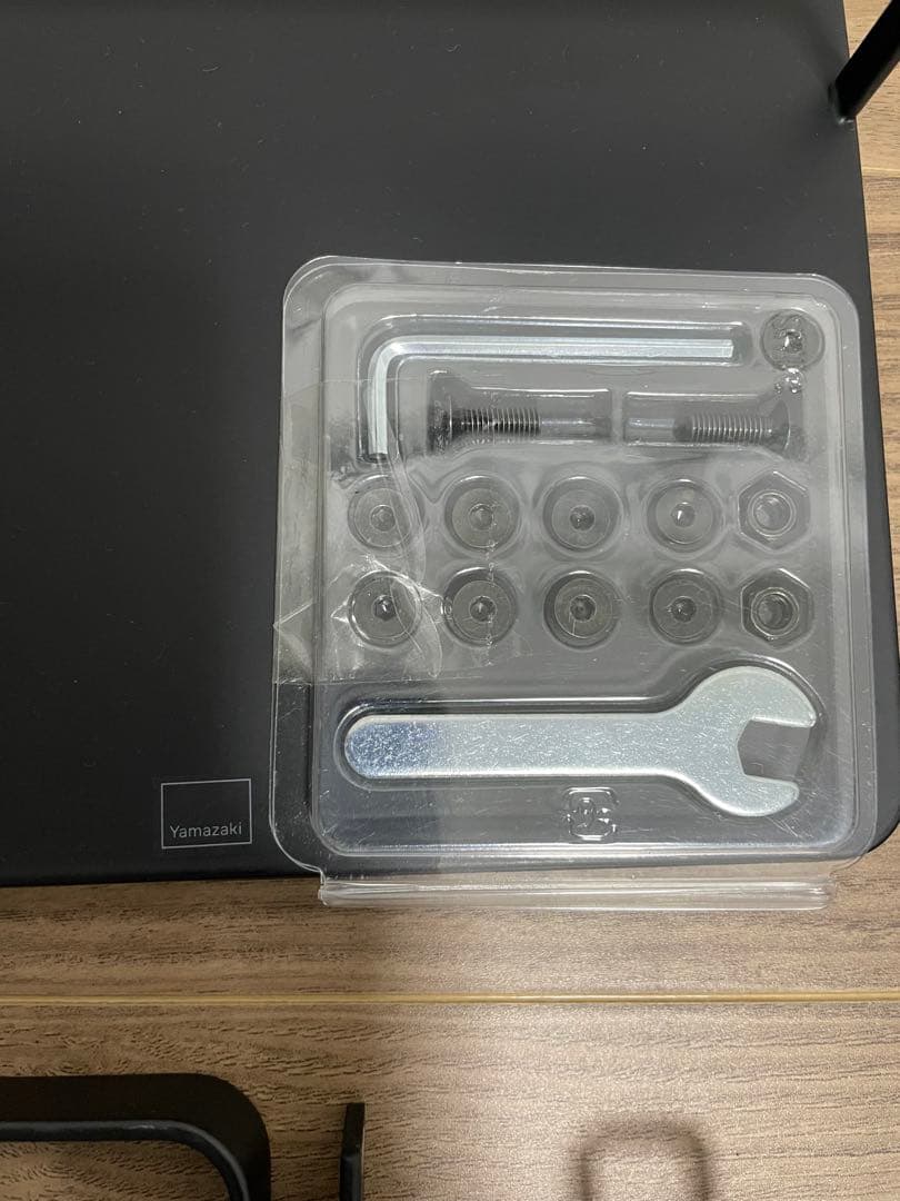 Dyson V8 スリム コードレス掃除機　スタンド