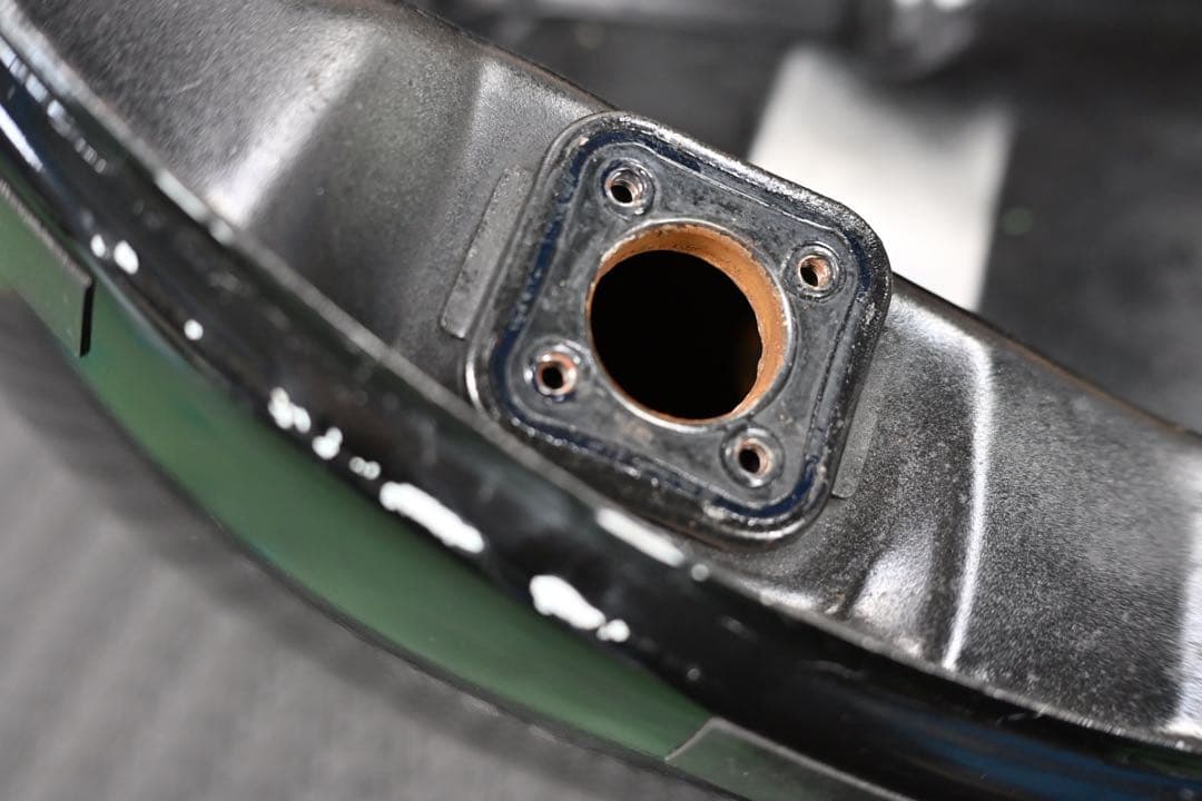 ゼファー400 純正燃料タンク(ベース)