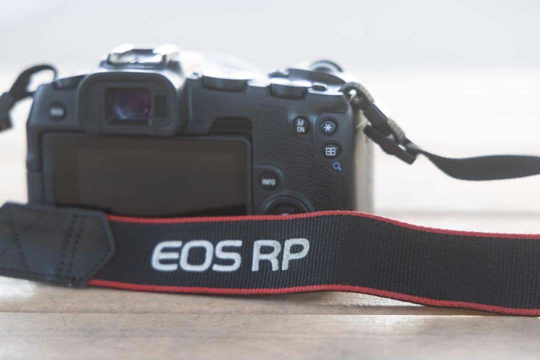 Canon EOS RP RF35mm F1.8 マクロ　STM レンズキット