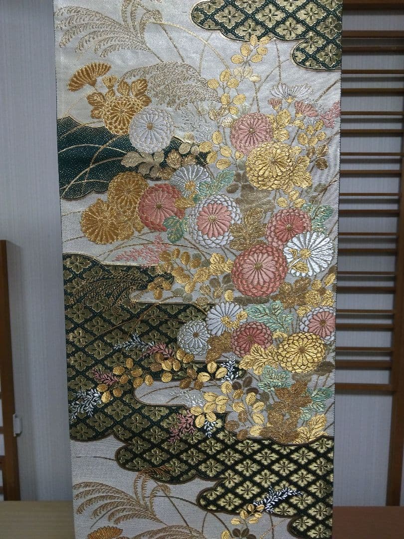 O-294 西陣袋帯 六通 菊 花菱 萩 秋草霞蒔絵文様 金銀糸箔 美品
