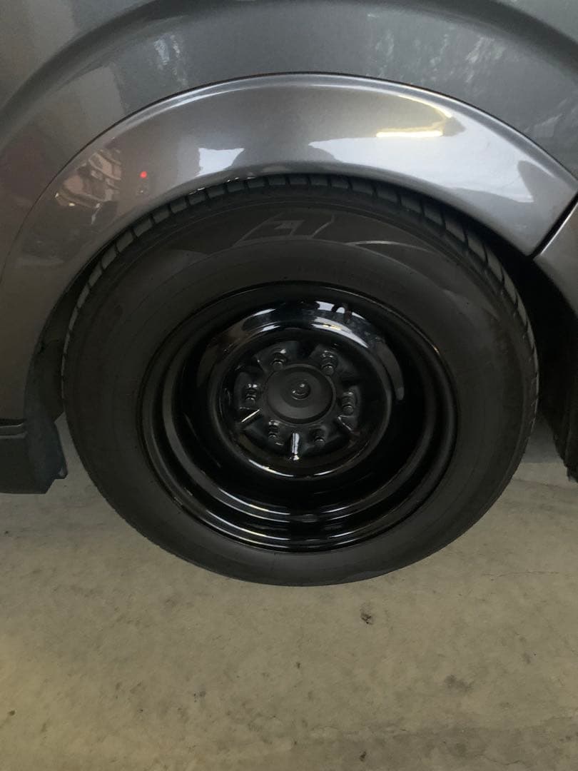 鎌ヶ谷ワイドホイールタイヤセット　ハイエース200系