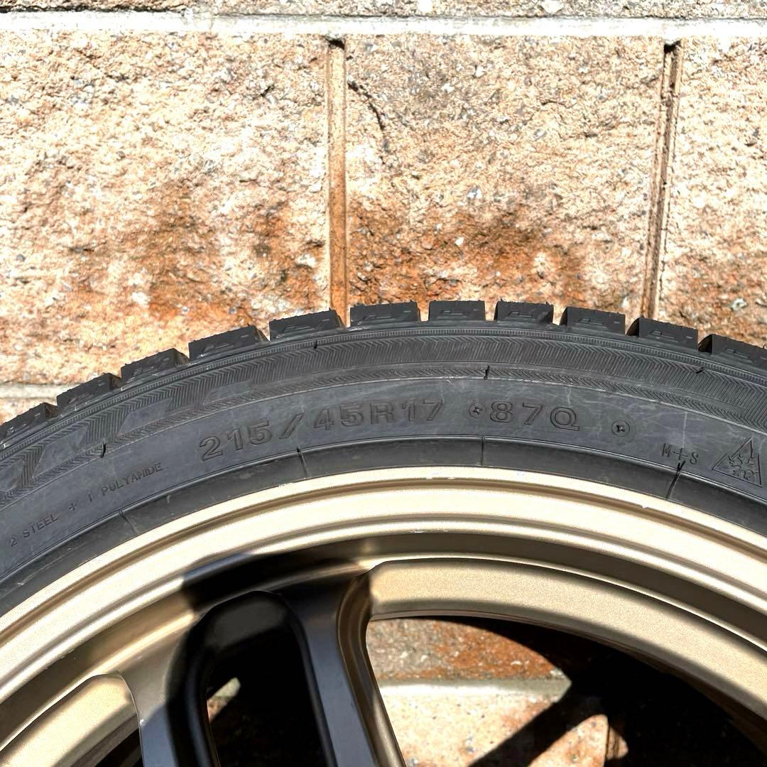 スタッドレスタイヤ(215/45/17)・ホイール(17/7j)4本セット