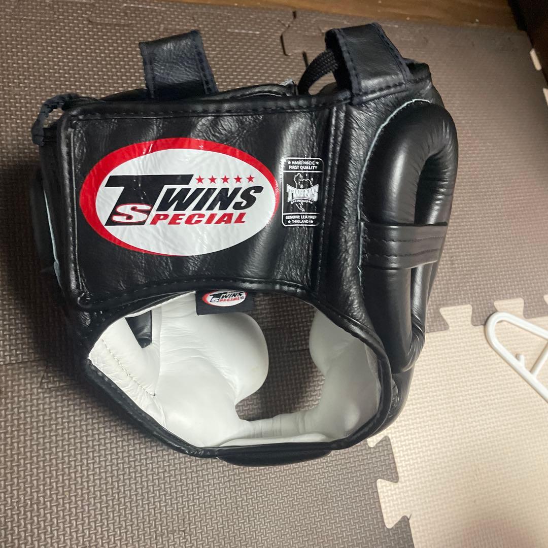 TWINS SPECIAL ヘッドギア 黒/白