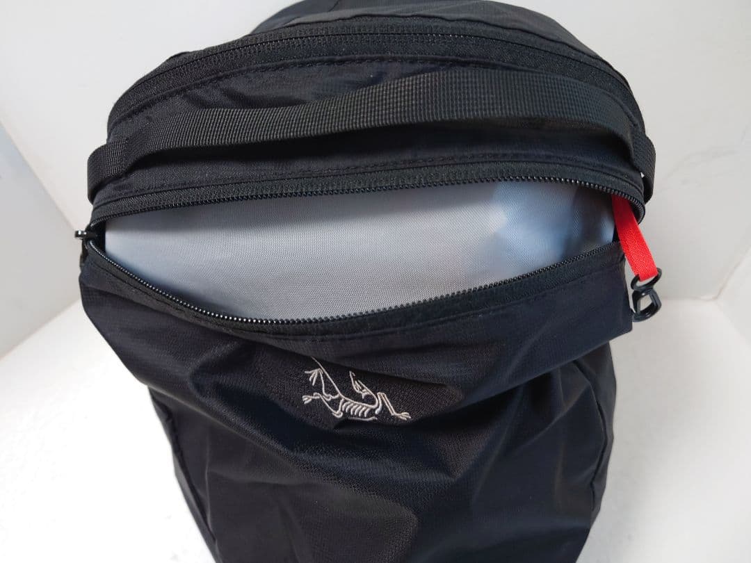 [美品]ARCTERYXアークテリクスリュック　HELIAD15 超軽量