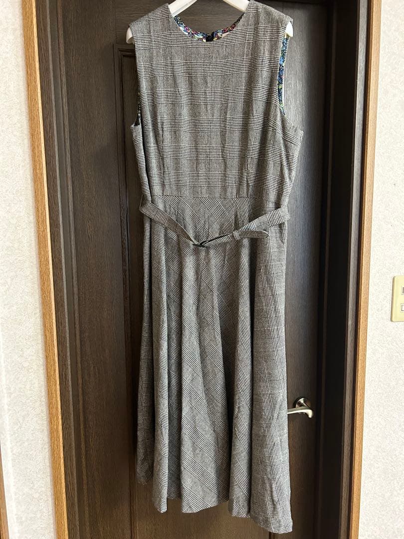 みなとのてんらんかい×LIBERTYロングワンピース　size L