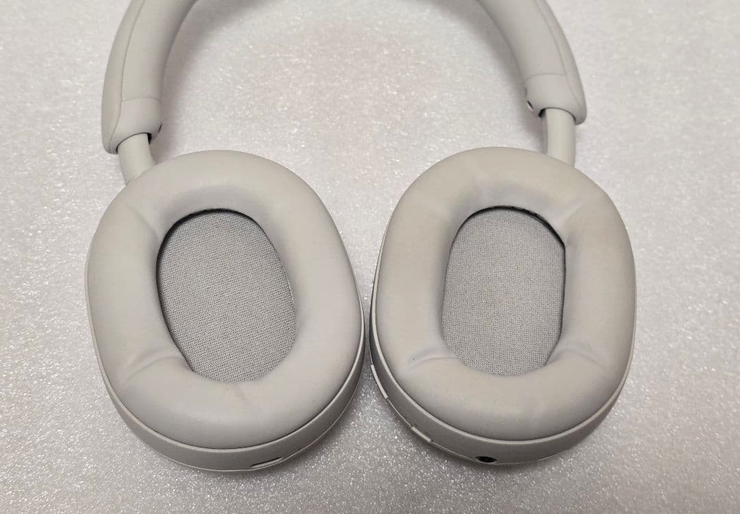 ワイヤレスヘッドホン WH-1000XM5