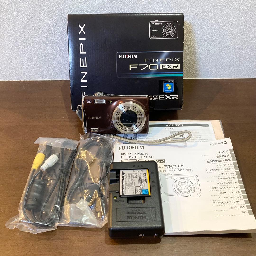 FUJIFILM FINEPIX F70EXR 富士フイルム デジタルカメラ