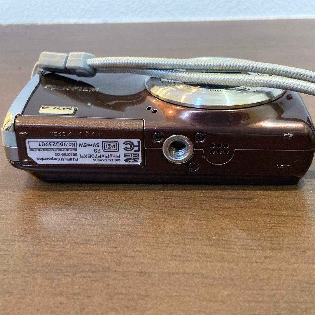FUJIFILM FINEPIX F70EXR 富士フイルム デジタルカメラ
