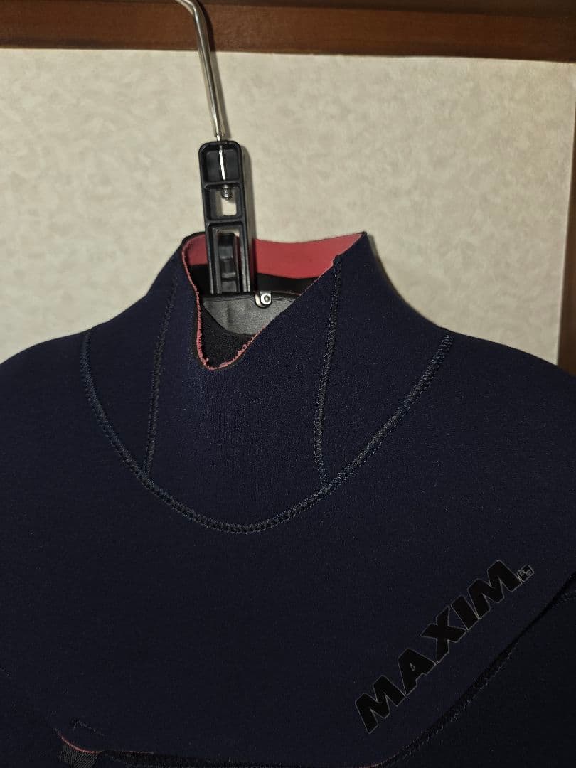 MAXIMフルスーツ サイズL寸XL幅ぐらい